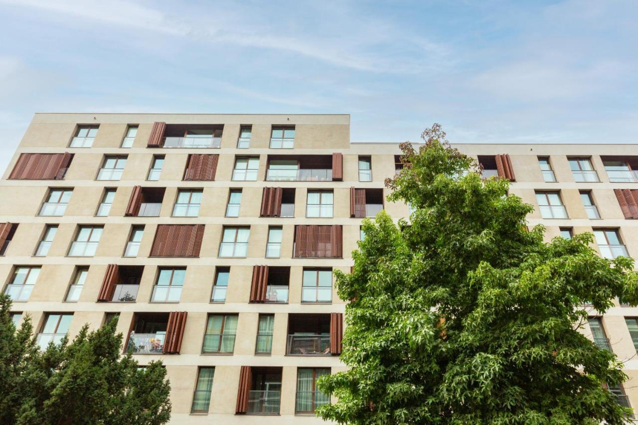 Warsaw Wola Apartment Near Nocny Market By Noclegi Renters Esterno foto
