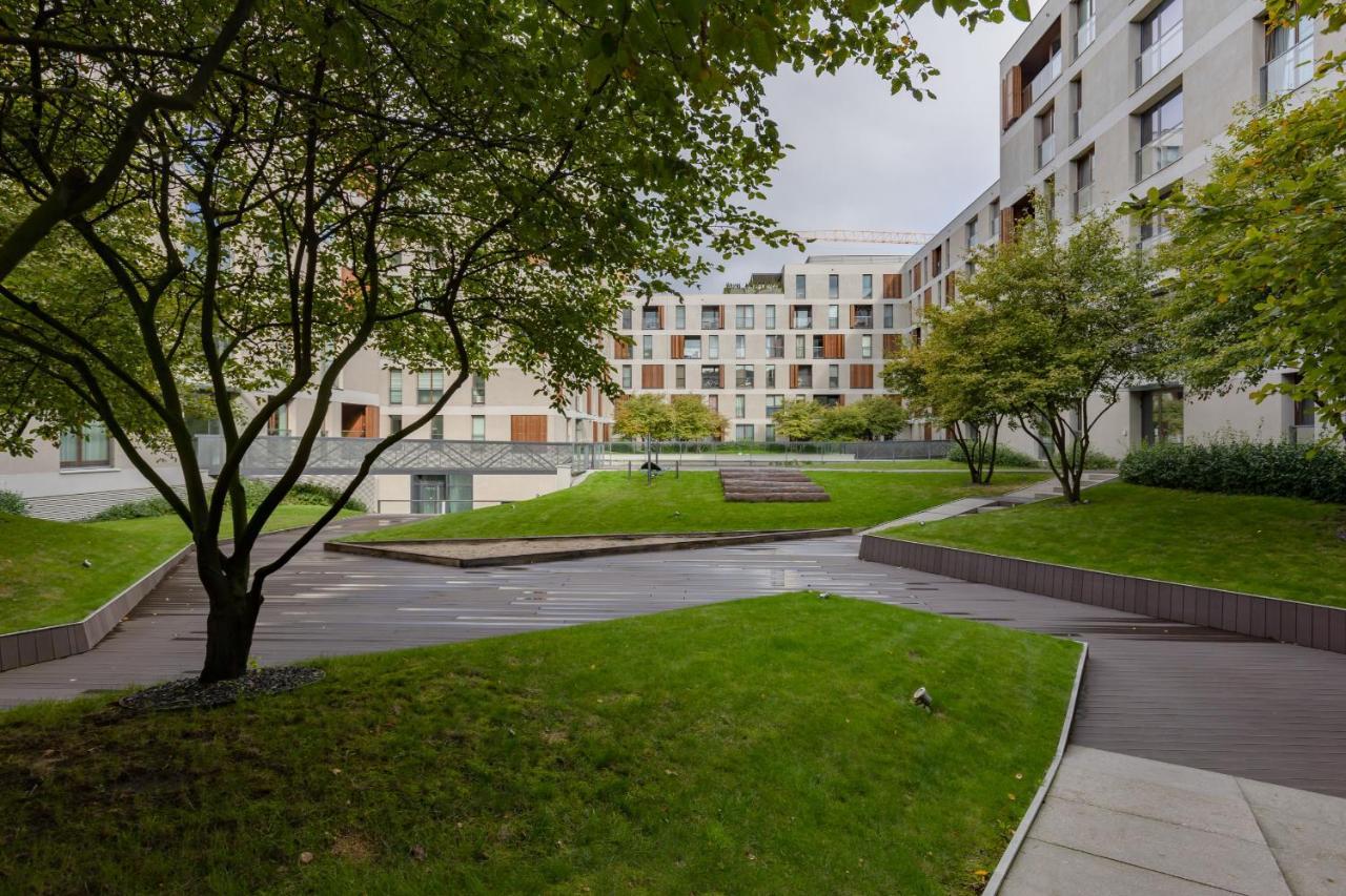 Warsaw Wola Apartment Near Nocny Market By Noclegi Renters Esterno foto